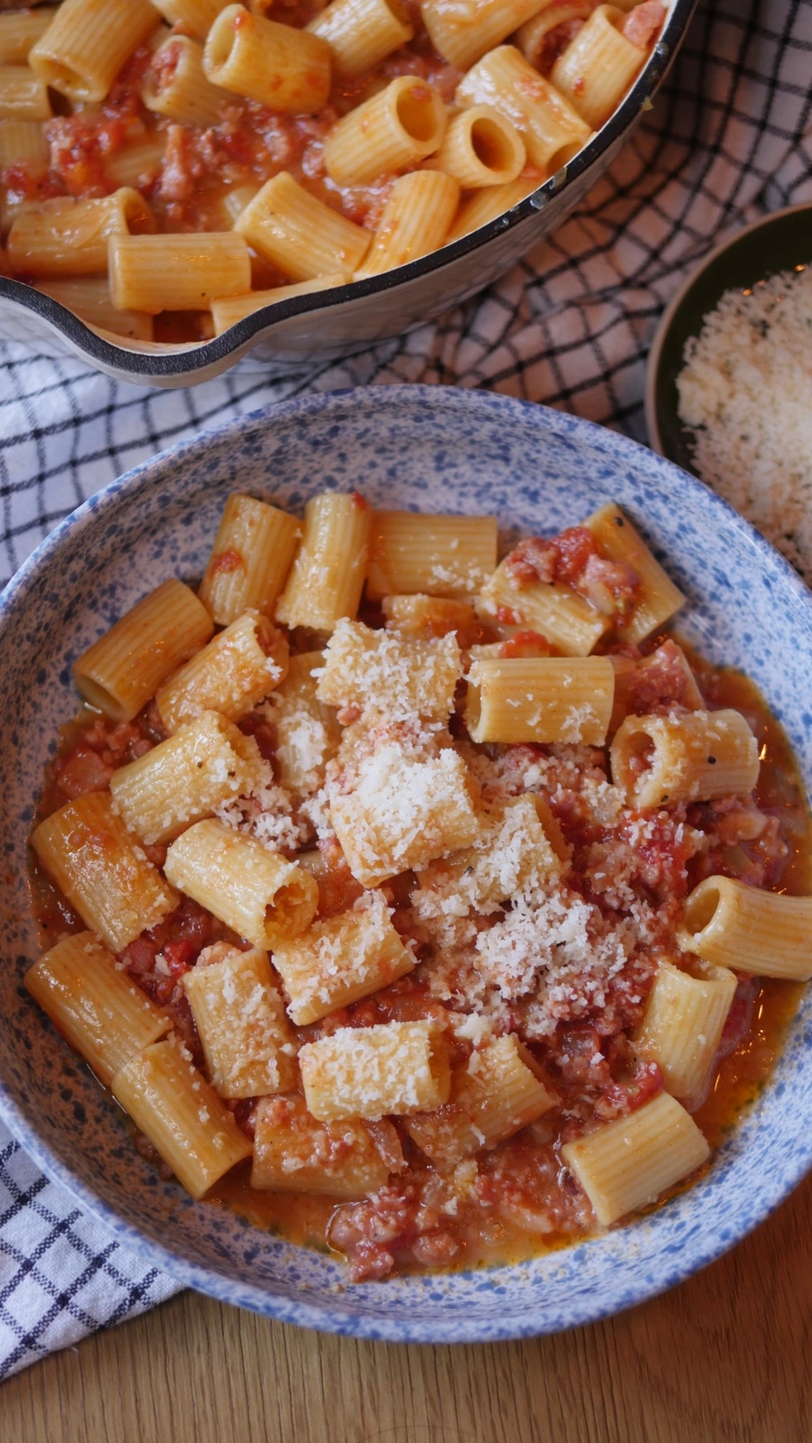 PASTA ALLA ZOZZONA MED SALSICCIAFÄRS